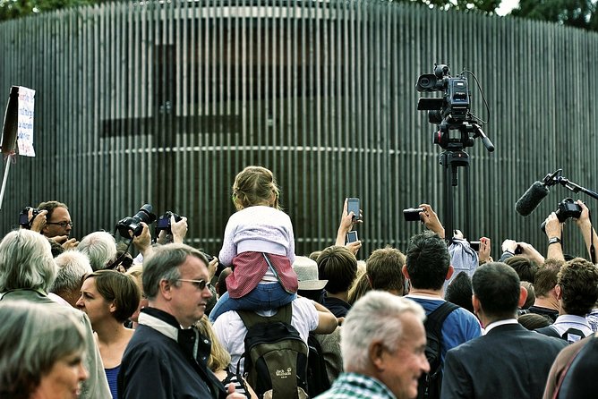 Self-Guided Audio Tour-The Fall of the Wall: a Light for Humanity - Tour Overview