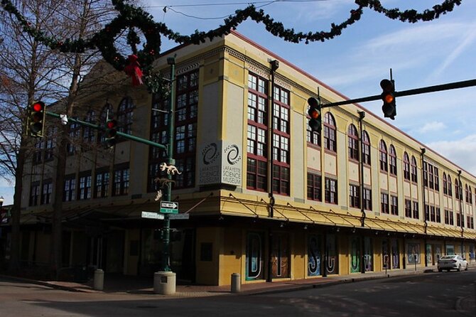 Self-Guided Lafayette Scavenger Hunt: Lafayette In Full Bloom