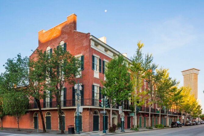 Self-Guided New Orleans Scavenger Hunt: Getting Down To Business