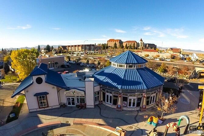 Self-Guided Scavenger Hunt: Royal Sights Of The Queen City!