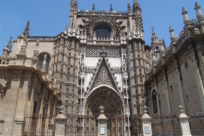 Seville Cathedral, Alcazar, and Jewish Quarter Skip-the-Line Combo Tour