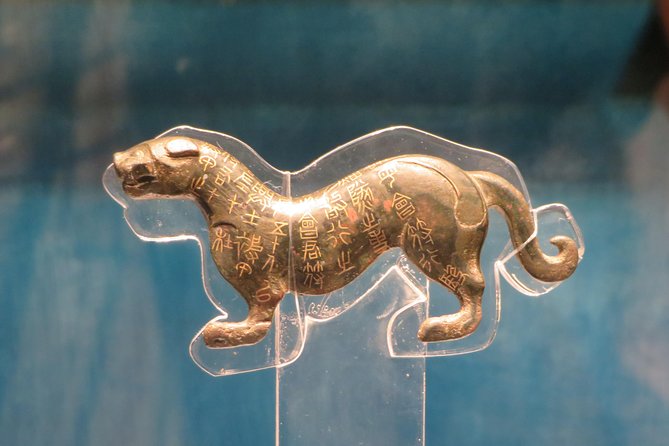 Shaanxi History Museum English-speaking Guide Service