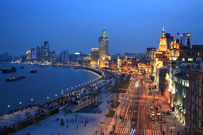 Shanghai Private Night Tour With Huangpu River Cruise, the Bund and Xintiandi