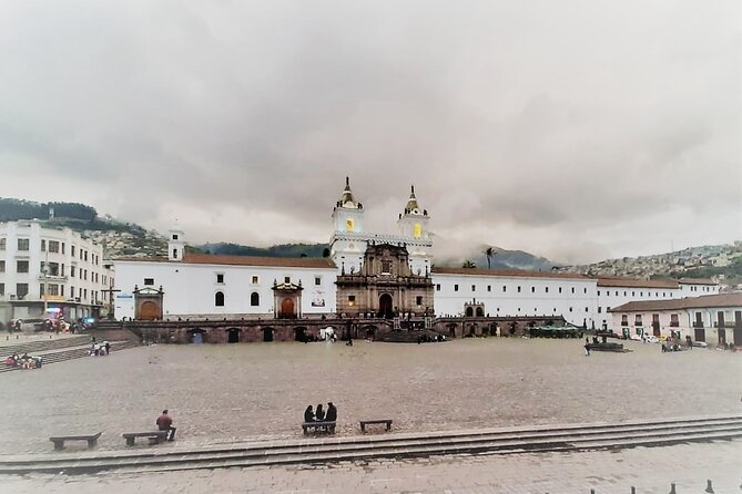 Shared Tour of the Historic Center of Quito in Small Groups