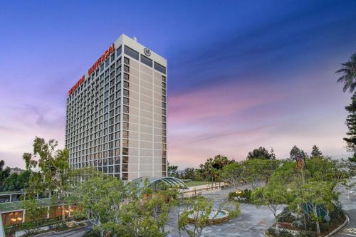 Sheraton Universal - Hotel Location and Accessibility