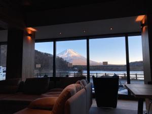 Shoji Lake Hotel - Overview of Shoji Lake Hotel