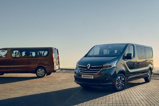 Shuttle From Marrakech Airport to Hotels // Riads Medina - Pickup and Drop-off Details