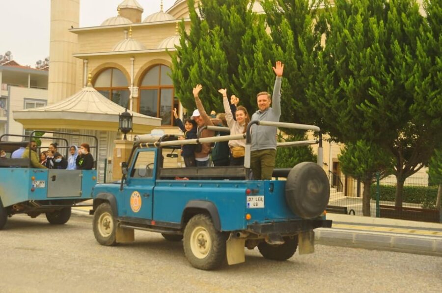 Side: Jeep Safari Tour With Lunch and Green Canyon See