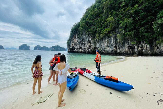 Snorkeling and Kayaking Tour at Hong Islands From Krabi