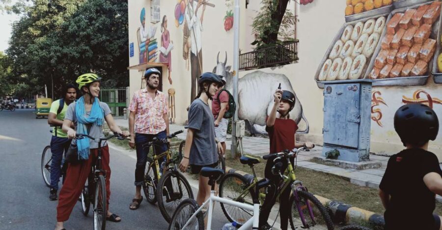 South Delhi: 3.5-Hour Private Bike Tour With Masala Dosa