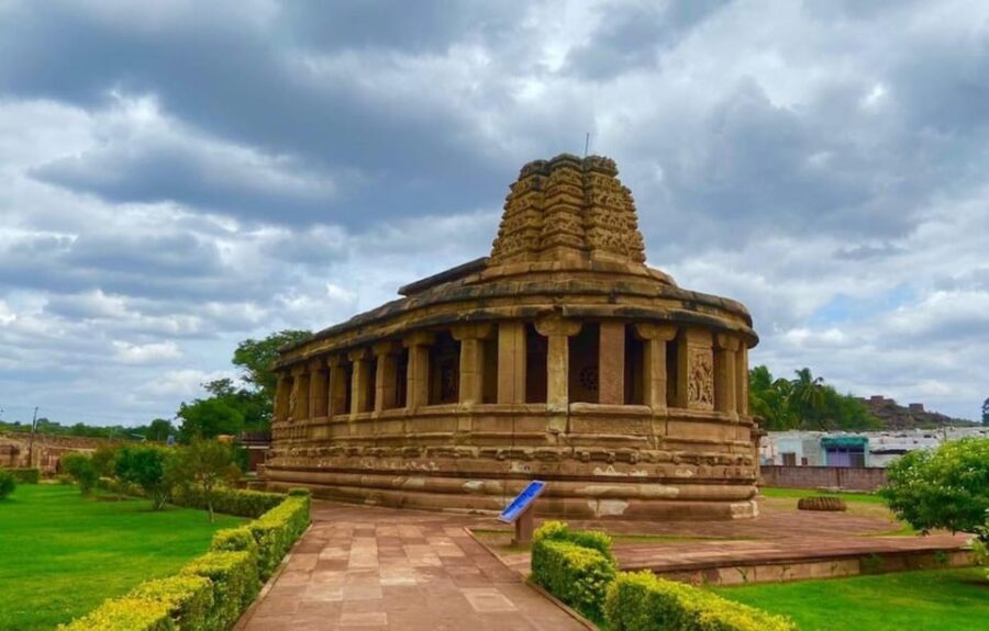 Southern Splendor: Exploring Tamil Nadu, Kerala & Karnataka