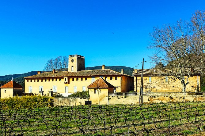 Spectacular Luberon Villages – Gordes to Lourmarin Private Tour
