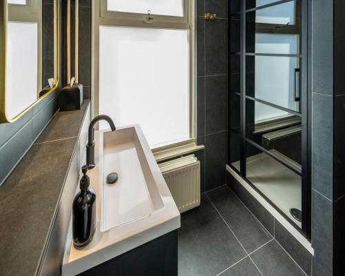 Square Boutique Hotel & Brasserie Review