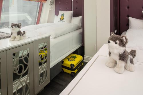 Staypineapple, An Artful Hotel, Midtown New York - Hotel Overview