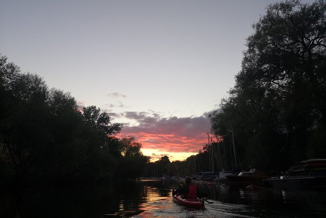 Stockholm Evening Kayak With BBQ - Small Group