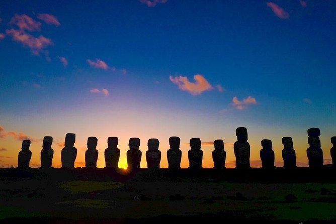 Sunrise at Ahu Tongariki Includes Breakfast SUNRISE WITH BREACKFAST