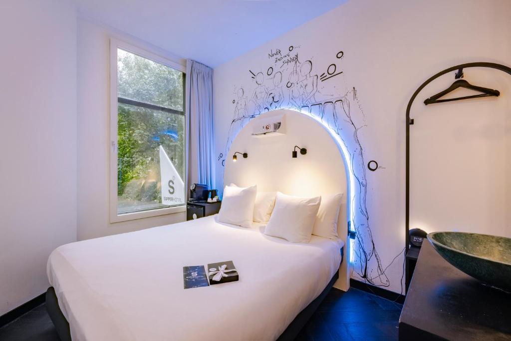 SUPPER Hotel Review