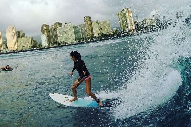 Surfing – Semi-Private Lessons With a Pro Coach – Waikiki, Oahu