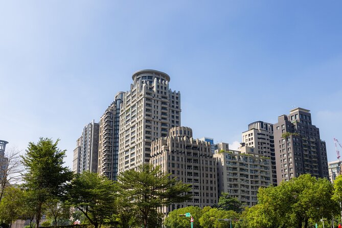 Taichung Private Custom Walking Tour With a Guide