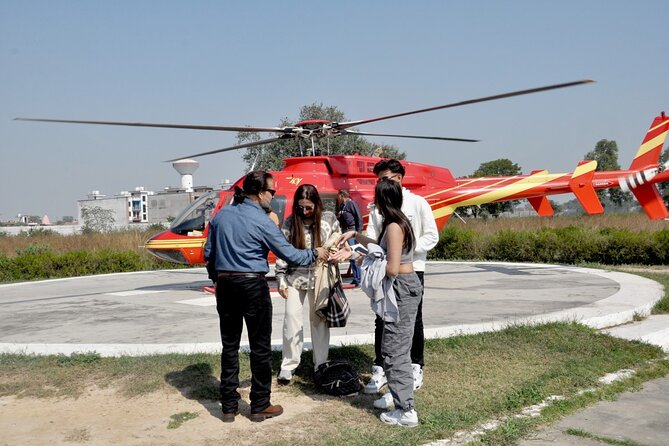 Taj Mahal Tour by Helicopter From Delhi