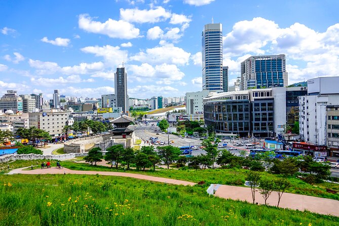 Tasty Journey Through Flavors and Traditions of Seoul (Half-day)