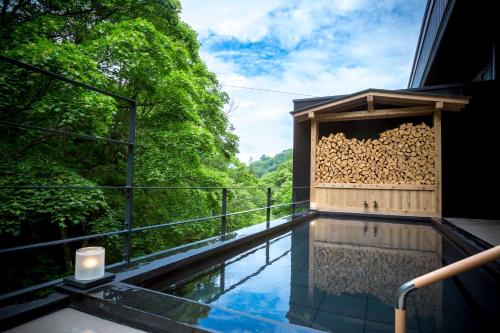 Tateshina Shinyu Onsen - Tranquil Lakeside Retreat
