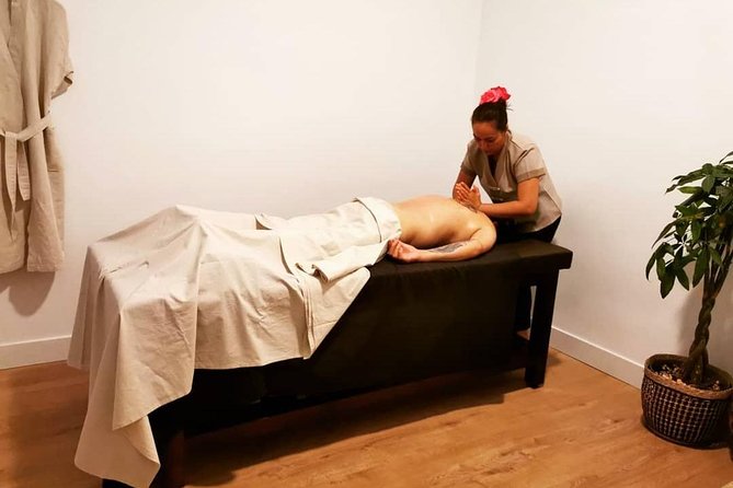 Thai Traditional Massage // Thai Traditional Massage