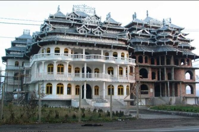 The Dark Side of Bucharest and the Life of Gypsies, Private Tour