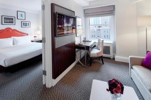 The Lexington Hotel, Autograph Collection - Location and Accessibility