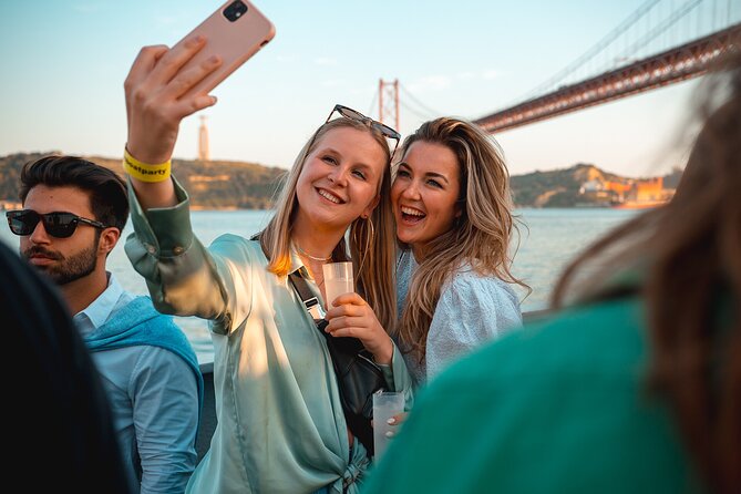 The Lisbon Boat Party / Amazing Sunset Sailing Tour - Overview and Experience