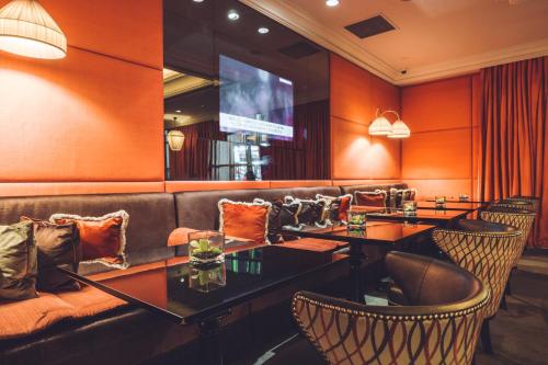 The Michelangelo Hotel - Hotel Overview and Location