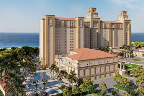 The Ritz-Carlton Naples - Location and Accolades