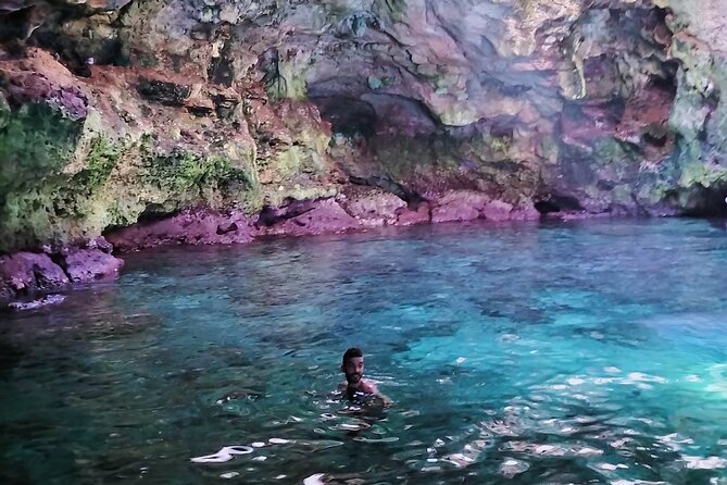 Tour by Boat to Discover the Polignano Caves