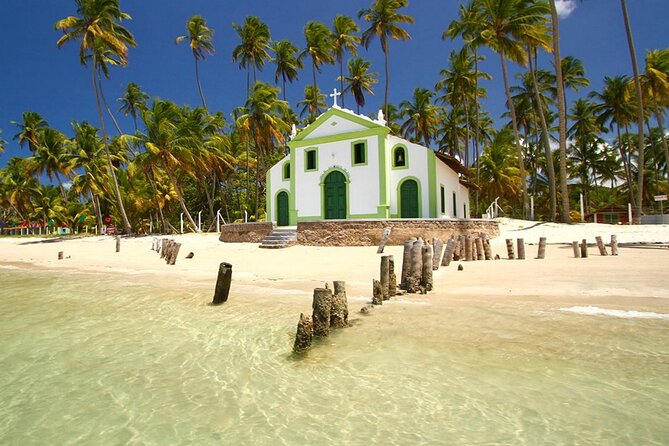 Tour to Carneiros Beach