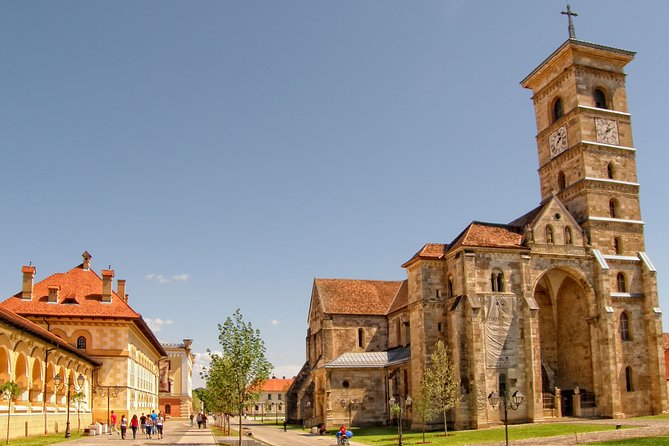 Tour to Corvin Castle in Hunedoara & Alba Iulia - Tour Overview