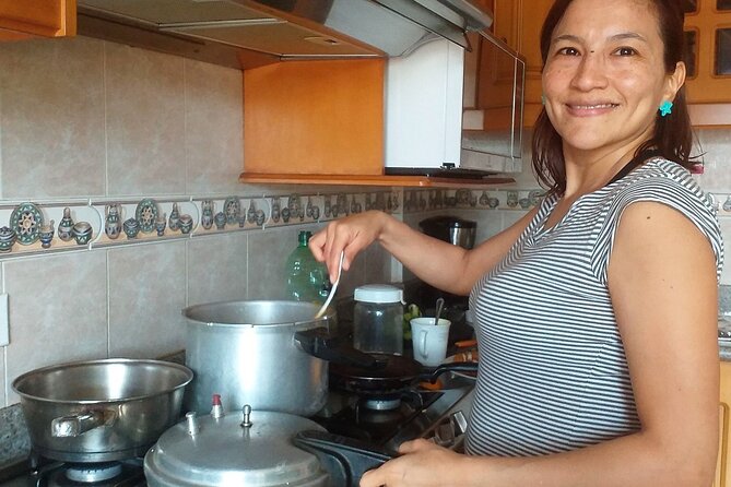 Traditional Ecuadorian Cooking Class in Quito in a Local Home