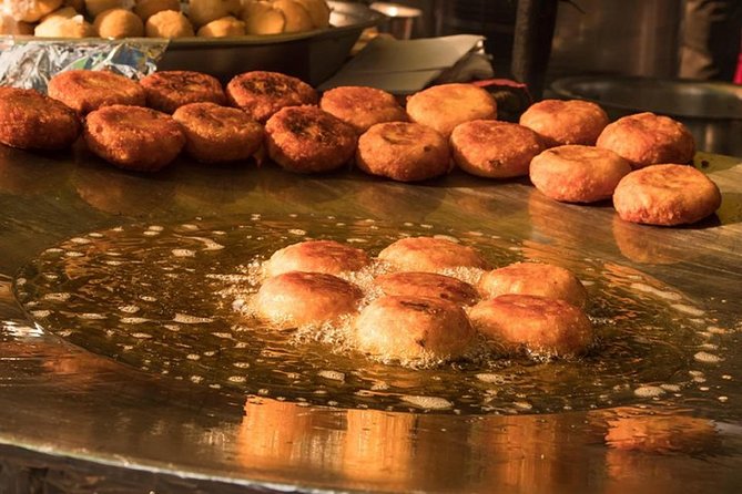 Traditional Rajasthani Cuisine Cooking Classes & Dinner With a Fun Local Family