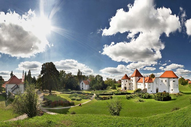 Trakoscan Castle and Varazdin Private Tour