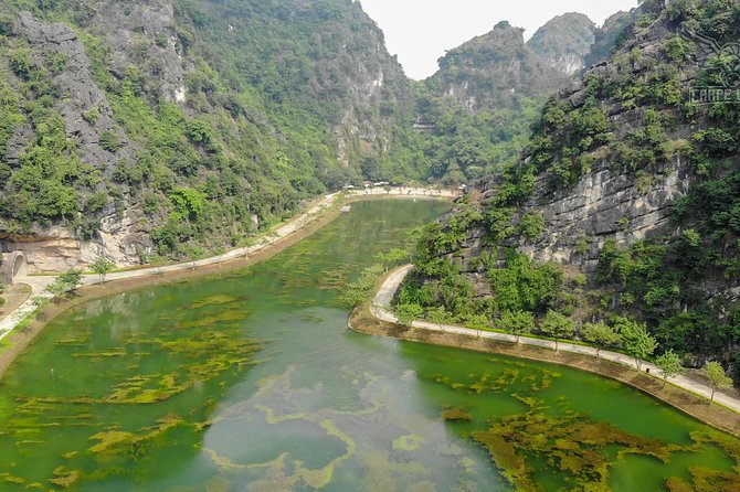 Trang An Grottoes – Mua Cave (Viewpoint) – Hoa Lu Ancient Capital