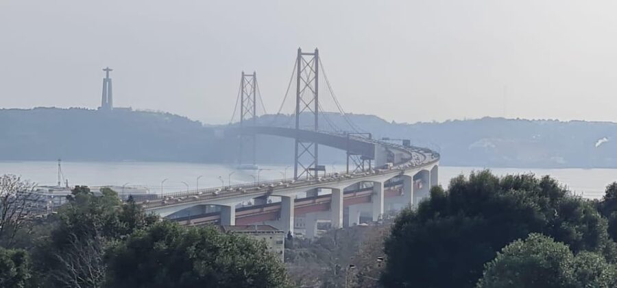 Transfer: Airport to Where You Want in Cascais/Sintra