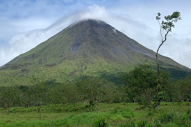 Transfer From Arenal Volcano to Manuel Antonio
