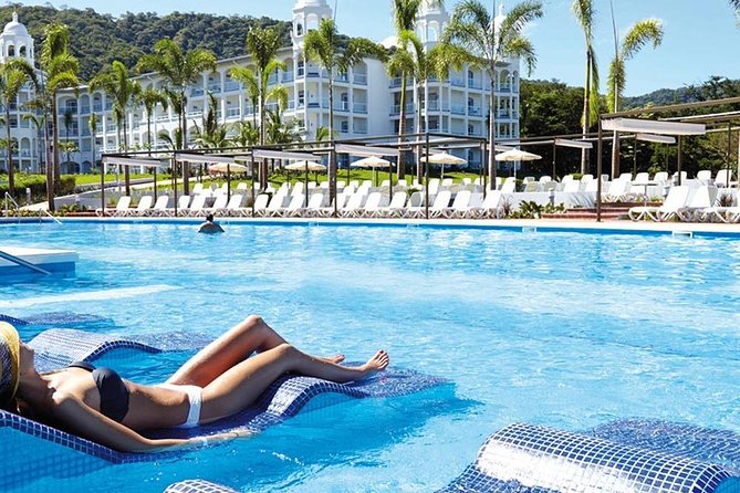 Transfer Service From Liberia Airport To Riu Palace & Riu Guanacaste Costa Rica