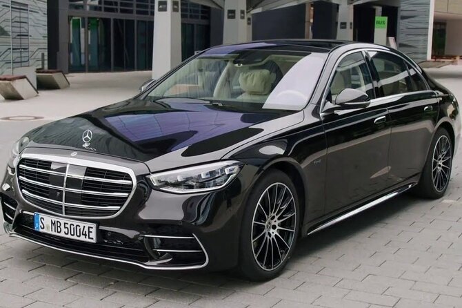 Transfer Singapore Airport to Singapore City by Luxury Vehicule
