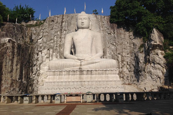 Transfers Shuttle and Taxi Services From Kandy