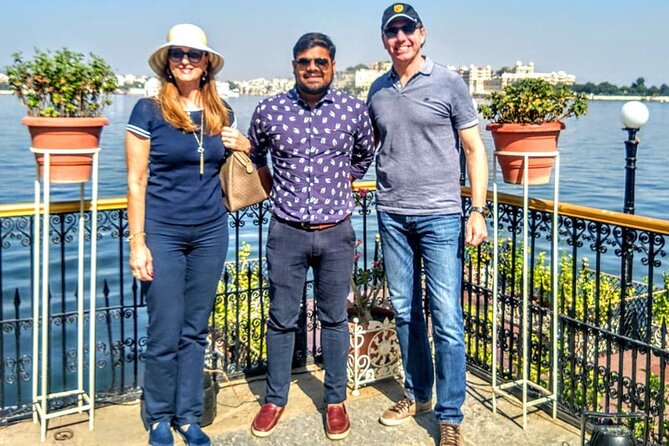 Udaipur Full Day Sightseeing Tour With Guide