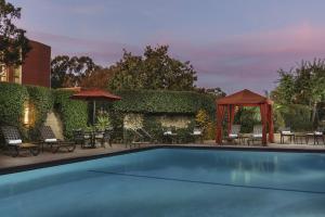 USC Hotel - Location and Proximity