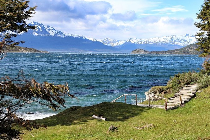 Ushuaia: Visit to the National Park and End of the World Train