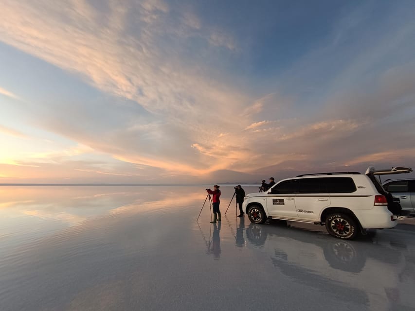 Uyuni: Salt Flats Day Tour With Sunset and Stargazing - Tour Overview and Pricing