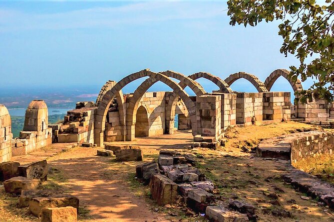 Vadodara Palace, Champaner & Pavagad Temple From Ahmedabad With Guide