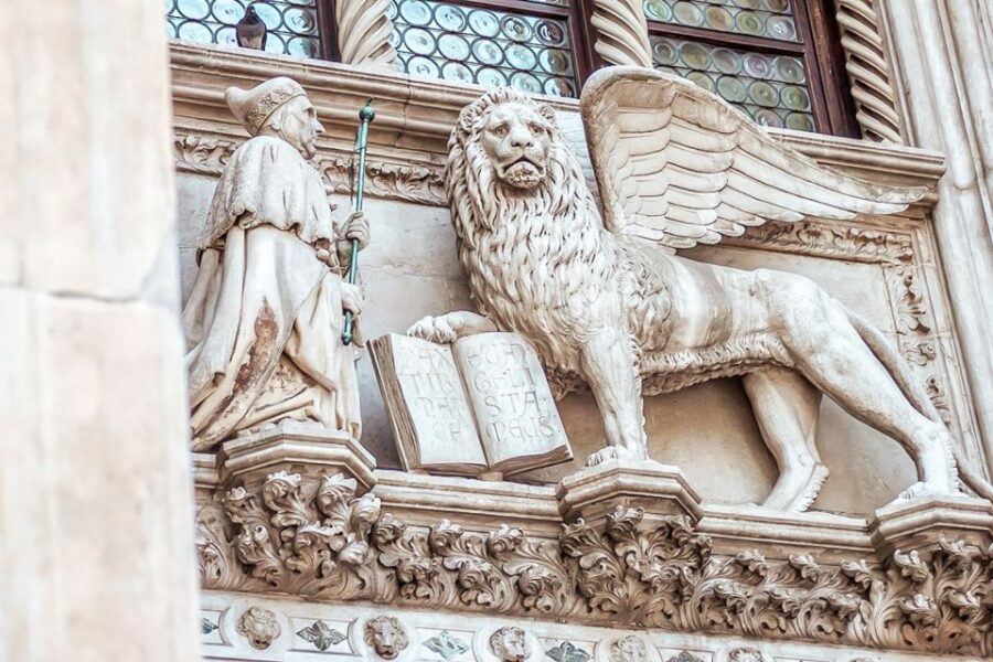 Venice: Doges Palace and St. Marks Basilica Tour